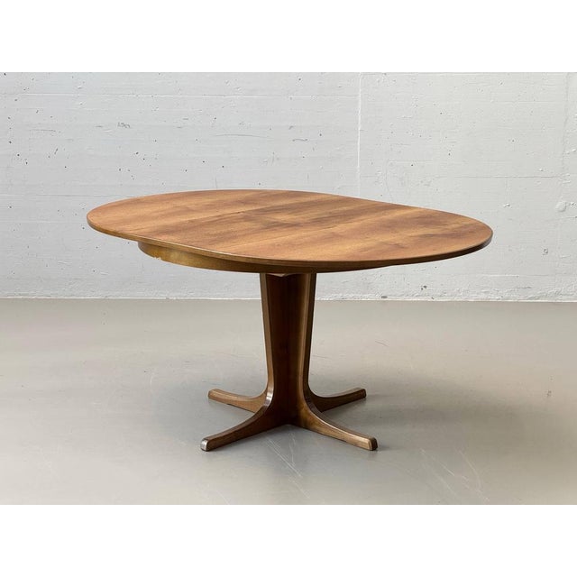 Brown Round Extendable Table in Walnut, 1960s For Sale - Image 8 of 18
