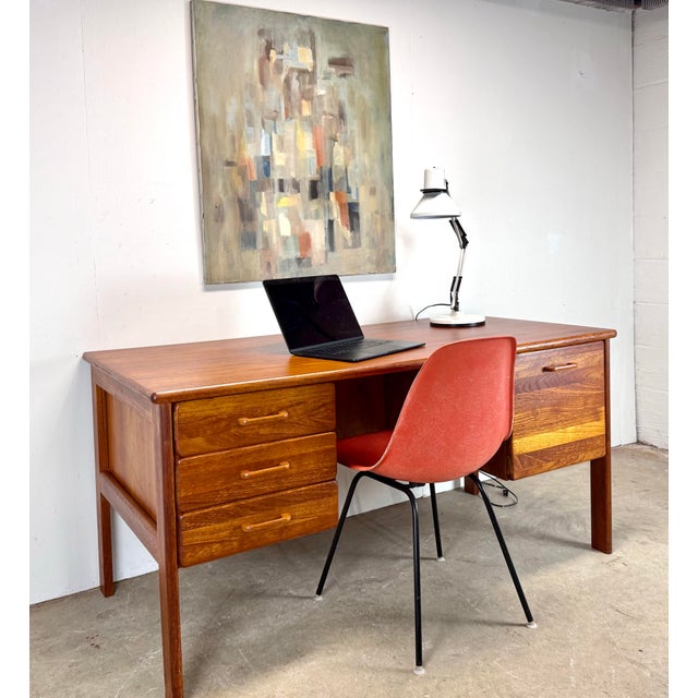 Arne Vodder 1970’s Mid Century Danish Modern Teak Desk by Vi-Ma Mobler For Sale - Image 4 of 12