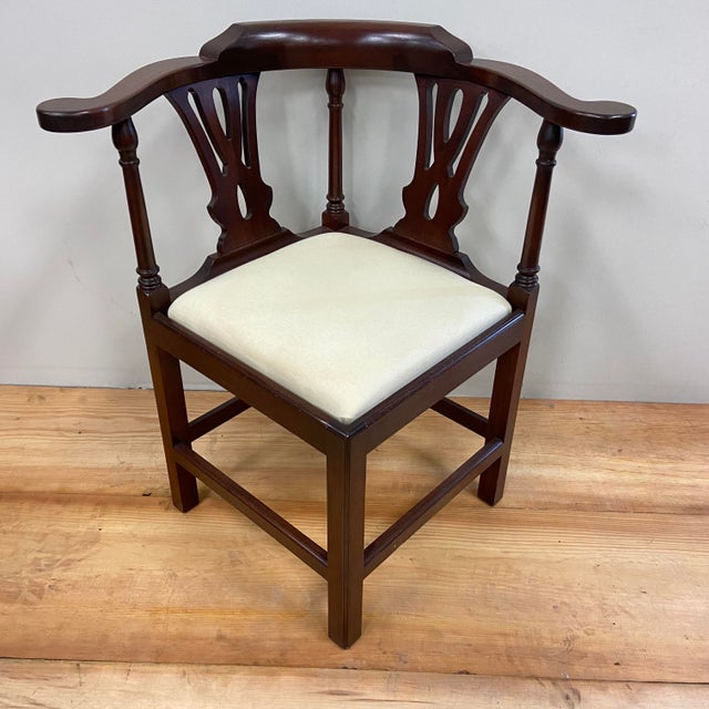 1980s Vintage The Bartley Collection Furniture Solid Mahogany Corner
