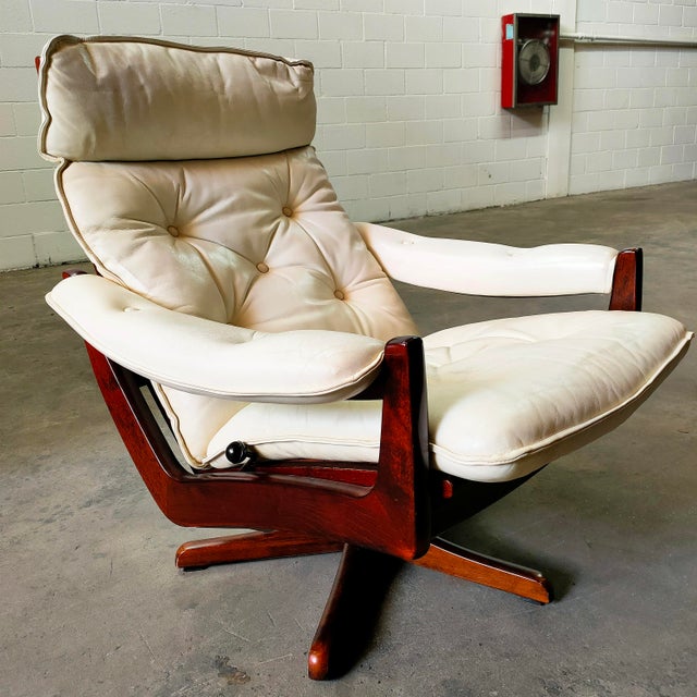 Mid-Century Modern Set of Vintage Norwegian Rosewood Relax Armchair and Ottoman, 1970 For Sale - Image 3 of 7