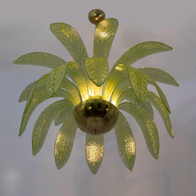 Mid-Century Modern Palm Leaf Chandelier in Murano Glass and Brass from Maestri Muranesi, 2000 For Sale - Image 6 of 9