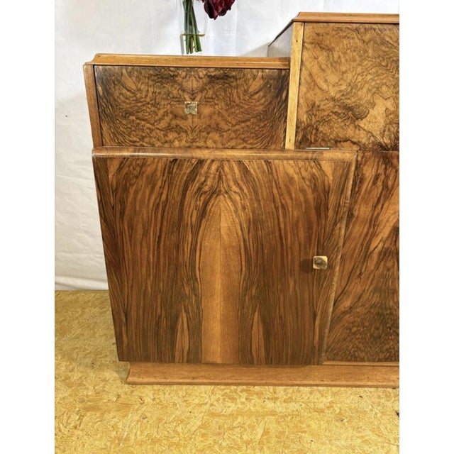 Art Deco English Burr Walnut Cocktail Bar Cabinet, 1930s For Sale - Image 10 of 15
