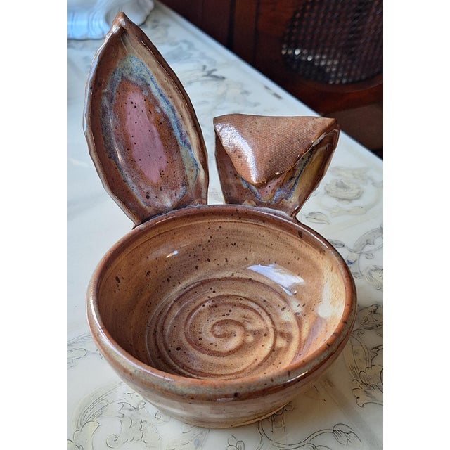 Vintage Folk Art Rabbit Motif Studio Art Pottery Bowl | Chairish