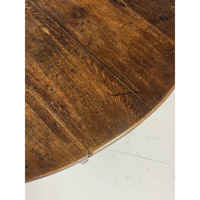 Wood English Gateleg Table in Oak For Sale - Image 7 of 18