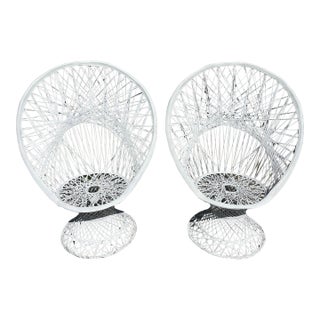 1970s Vintage Russel Woodward Spun Fiberglass Outdoor Peacock Chair For Sale