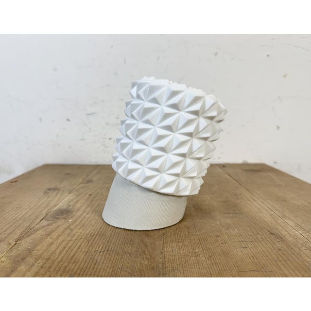 Vintage White Porcelain Wall Light, 1970s For Sale - Image 4 of 12
