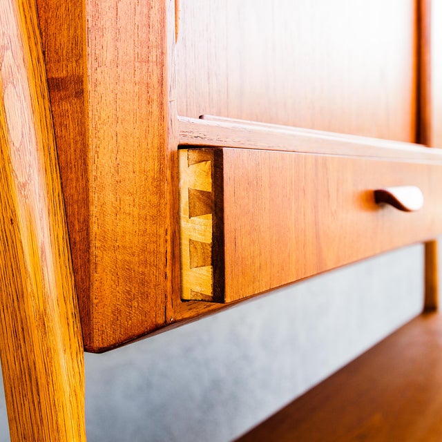 Wood 1960s Danish Modern Two Tier Floating Teak & Oak Sideboard by Randers For Sale - Image 7 of 18