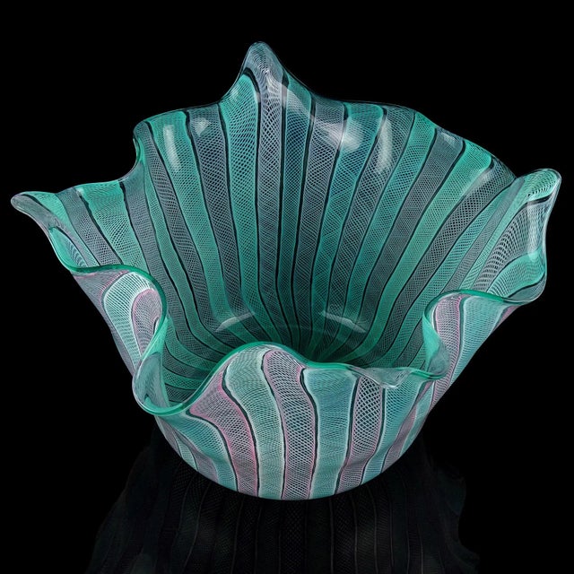 Mid 20th Century Vintage Fratelli Toso Murano Large Ribbons Italian Art Glass Sculptural Fazzoletto Flower Vase Centerpiece Bowl For Sale - Image 5 of 11