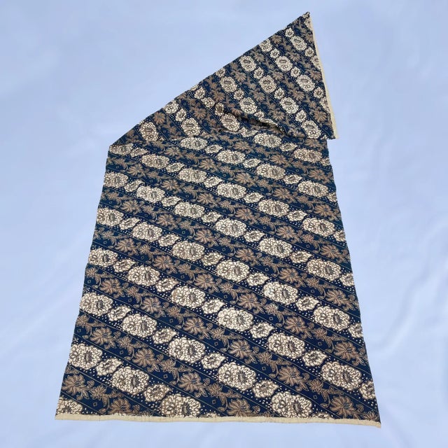 Early 20th Century African Floral Cotton Fabric 92x40Inch MATTER COLLECTION For Sale - Image 4 of 6