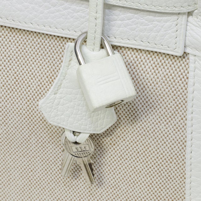 Contemporary Hermès Kelly 32 Blanc Toile and Togo Palladium Hardware 2005 For Sale - Image 3 of 8