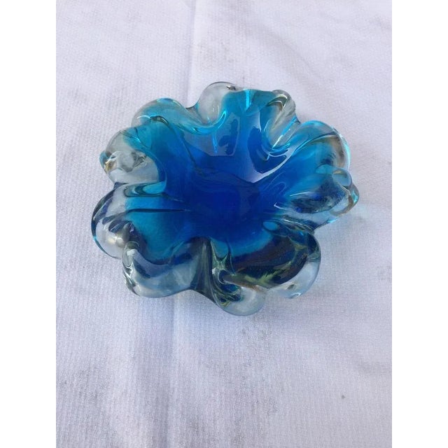 Sommerso Murano ashtray in shades of dark blue, it's made in Italy in the 1970s and in perfect conditions. This piece is...