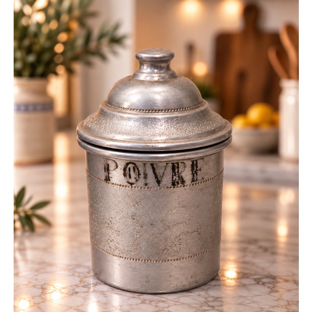 Silver 1940s French-Style Graduated Aluminum Kitchen Canister Set, 5 Pieces For Sale - Image 8 of 10