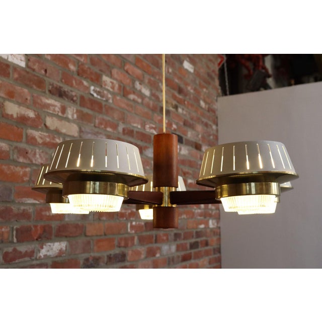 Mid-Century American Modern Walnut and Brass Chandelier Pendant by Imperialites For Sale In New York - Image 6 of 18