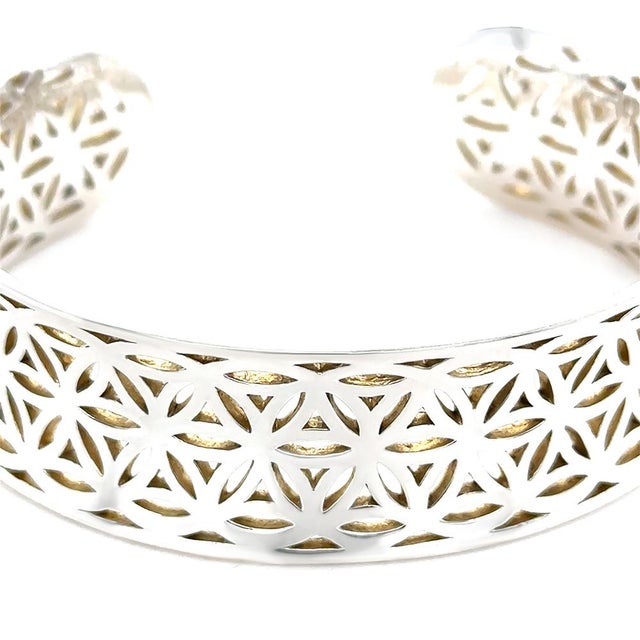 Contemporary Sterling Silver Cut-Out Pattern Cuff Bangle 37.6g For Sale - Image 3 of 6