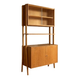 Mid-Century Oak Veneer Wall Shelf Bookcase by František Jirák for Tatra Nábytok, Former Czechoslovakia, 1960s For Sale