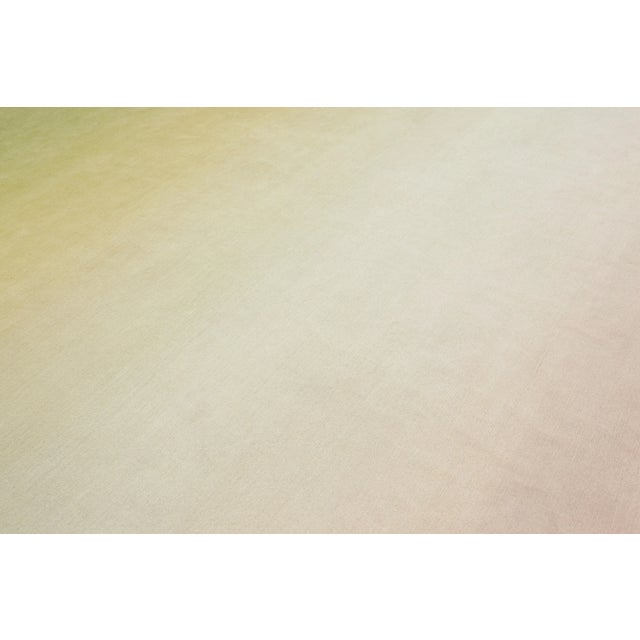 This custom ombre rug design represents an exciting new gradience quality available in Rug & Kilim’s Modern Collection. On...