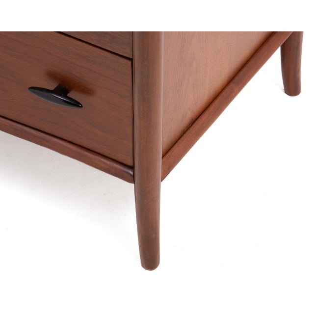 T.H. Robsjohn-Gibbings Widdicomb Walnut Klismos Saber Leg Six Drawer Dresser For Sale - Image 14 of 14
