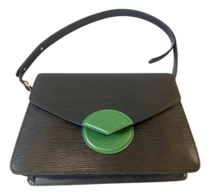 An Authentic 1993 Louis Vuitton Black and Green Epi Leather Hoche Shoulder Bag 4