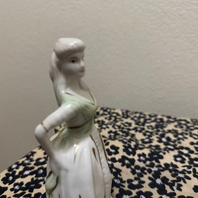 White Victorian Style Figurine of a Woman in a White Dress For Sale - Image 8 of 8