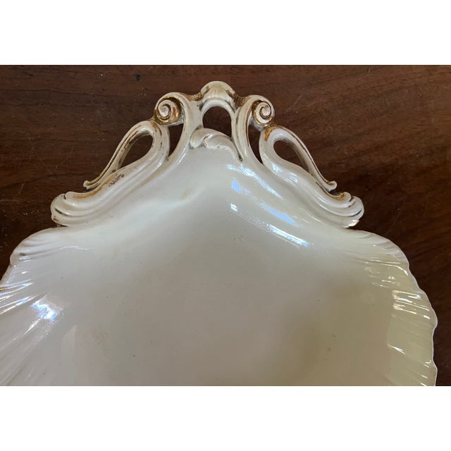 18th Century Antique 18th Century Wedgwood Creamware Rococo Sea Shell Form Dish With Feathered Edge For Sale - Image 5 of 15