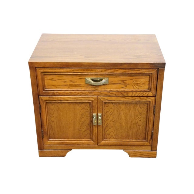 Contemporary Thomasville Furniture Kallista Collection Contemporary Transitional 27" Cabinet Nightstand 25812 For Sale - Image 3 of 14