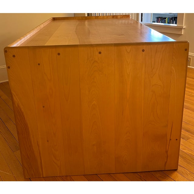 Brown Mid-Century Modern Solid Wood Pedestal Executive Desk, Five Drawers, Raised Edge For Sale - Image 8 of 18
