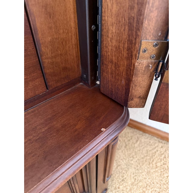 Bernhardt Solid Cherry French Provincial Hi-Fi Audio Media Armoire For Sale - Image 13 of 15