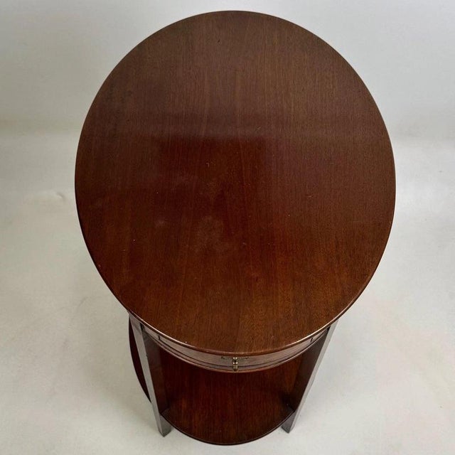 Antique English Edwardian Oval Side Table in Mahogany For Sale - Image 10 of 13