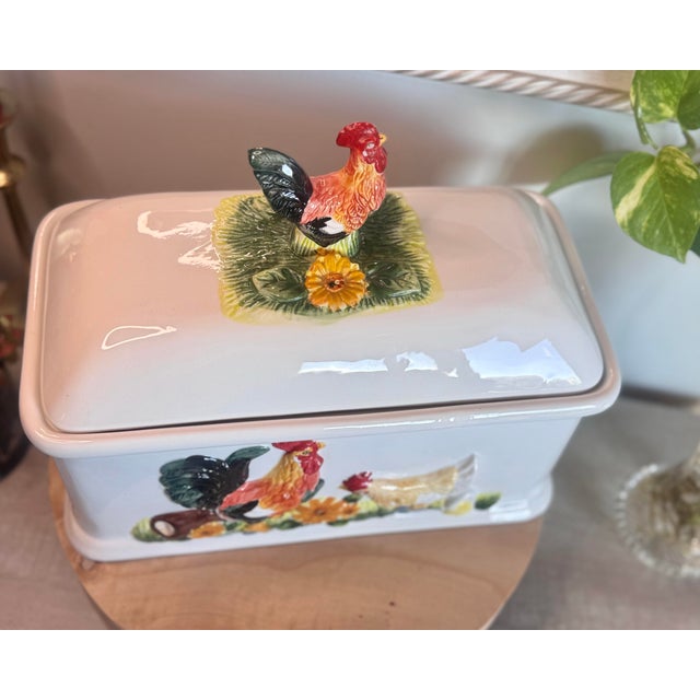 Farmhouse Vintage KMC 3d Hand Painted Rooster Breadbox With Lid For Sale - Image 3 of 11