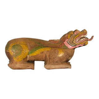 1900s Thai Reclining Guardian Lion Carved Prayer Box with Polychrome Décor For Sale