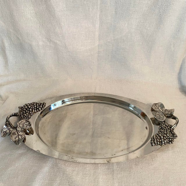 1980s Godinger Silverplate Serving Dish With Glass Inset and Silverplate Lid With Cast Grapes and Leaves For Sale - Image 5 of 12