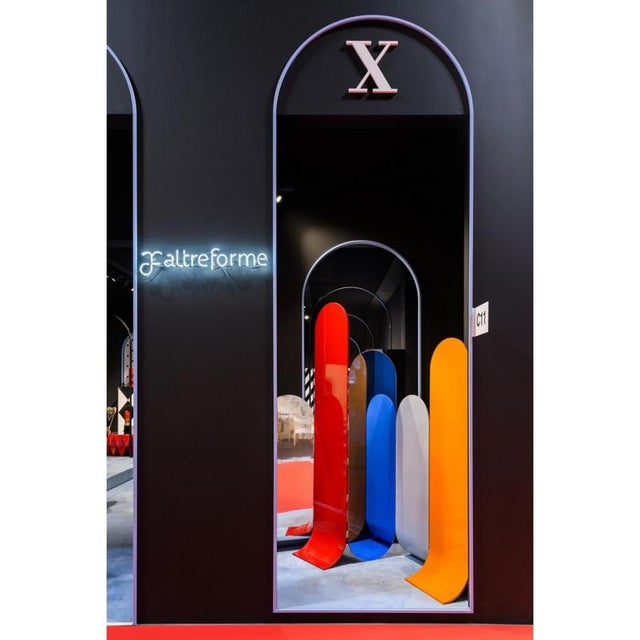 Galactica Bow Room Divider in Powder-Coated Aluminum by Altreforme For Sale - Image 4 of 8