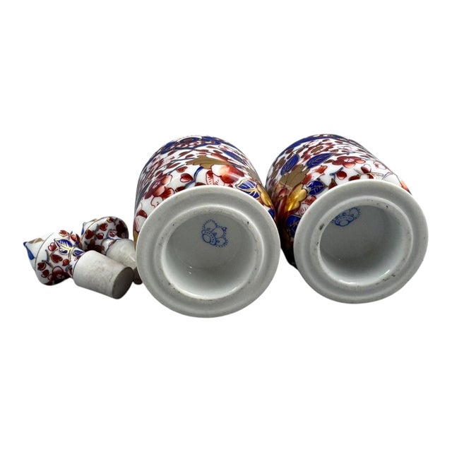 Ceramic Imari Porcelain Perfume Bottles from Dresden Circle, 1890-1910, Set of 2 For Sale - Image 7 of 14