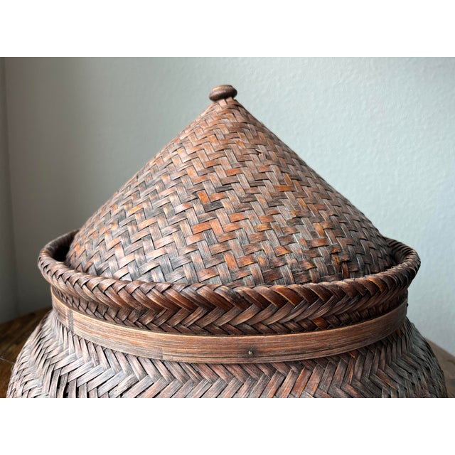 1950s 1950s Vintage Asian Woven Rattan and Bamboo Basket With Hat-Shaped Cover/Lid For Sale - Image 5 of 11
