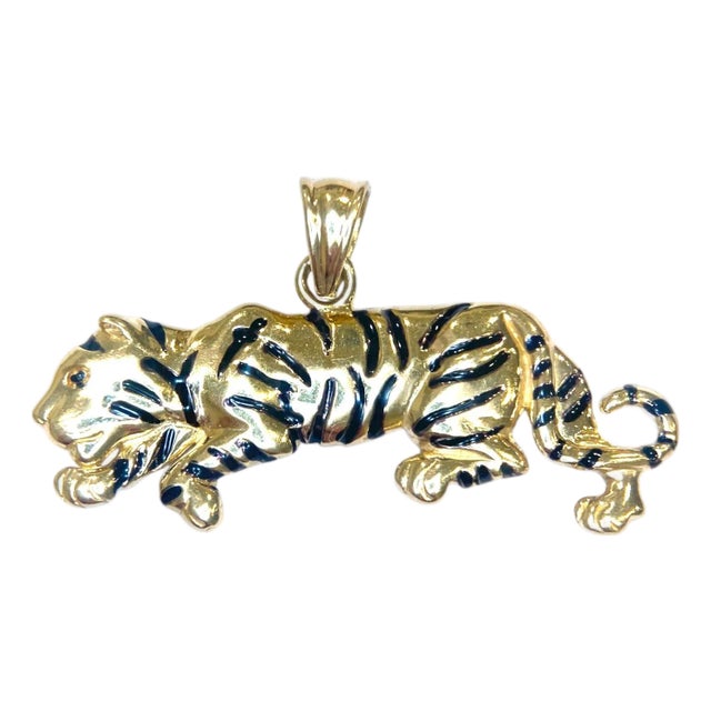 Vintage 14k Yellow Gold Black Enamel Tiger Pendant For Sale