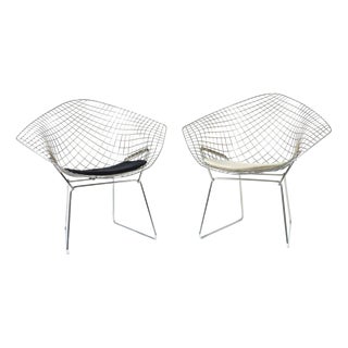 Wire 421 and 422 Diamond Chairs in Silver and Blue by Harry Bertoia for Knoll, 1970s, Set of 2 For Sale