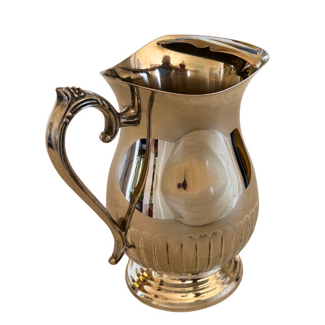 Silver French Silver-Plated Water Pitcher with Bird-Shaped Ice Guard and Floral Handle, 1930 For Sale - Image 8 of 8