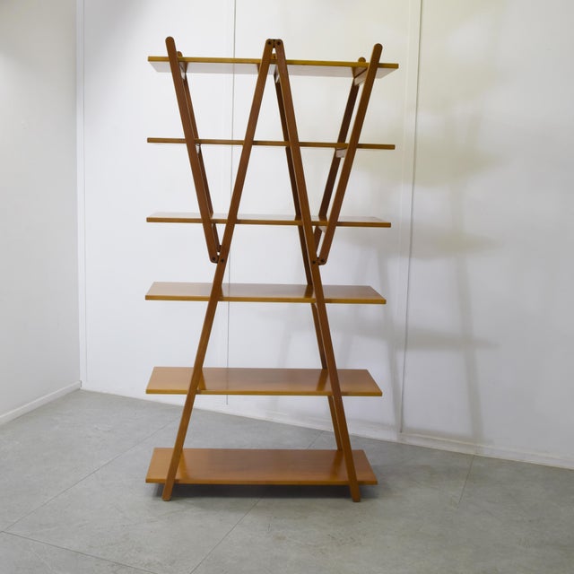 Cassina Bookcase in Beech with Matt Finish by Vico Magistretti for Cassina, 1980s For Sale - Image 4 of 11