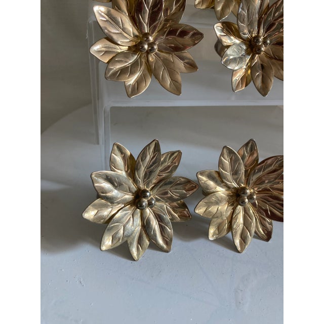 American 1970s Gold Metal Flower Napkin Ring Holder - Set of 10 For Sale - Image 3 of 13