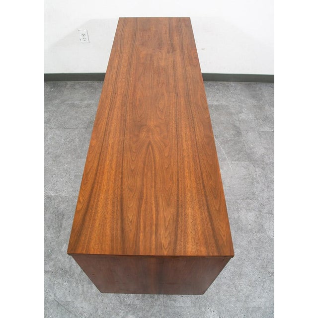 Mid Century Modern Dresser Credenza 9 Drawer Vintage Walnut Danish Drexel Lane, Attributed For Sale - Image 4 of 11
