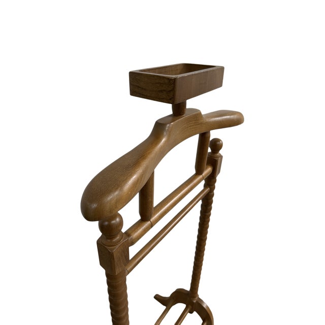 Mid-Century Modern Vintage Gentleman's Dumb Valet Suit Hanger in Beech, 1960s For Sale - Image 3 of 7