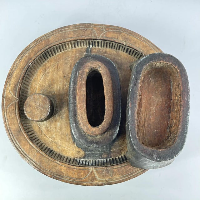 African Early 20th Century Igbo Divination Bowl Nigeria MATTER COLLECTION For Sale - Image 3 of 10