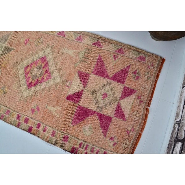 1950s Apricot Tonea Vintage Floral Runner For Sale - Image 5 of 10