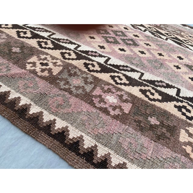 Afghan Maimana Kilim Accent Rug, Handwoven Wool, 3x7, Mauve & Sage For Sale - Image 10 of 11