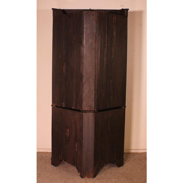 Georgian Corner Cabinet in Mahogany, 18th Century For Sale - Image 4 of 14