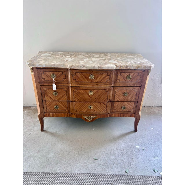 18th Century Louis XV Period Kingwood Parquetry Commode With Breche Marble Top, 18th Century For Sale - Image 5 of 9