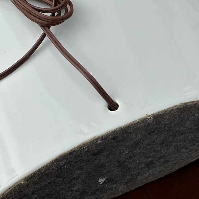 Vintage Mar-Kel Ceramic Floral Lily Table Lamps - a Pair For Sale - Image 11 of 12