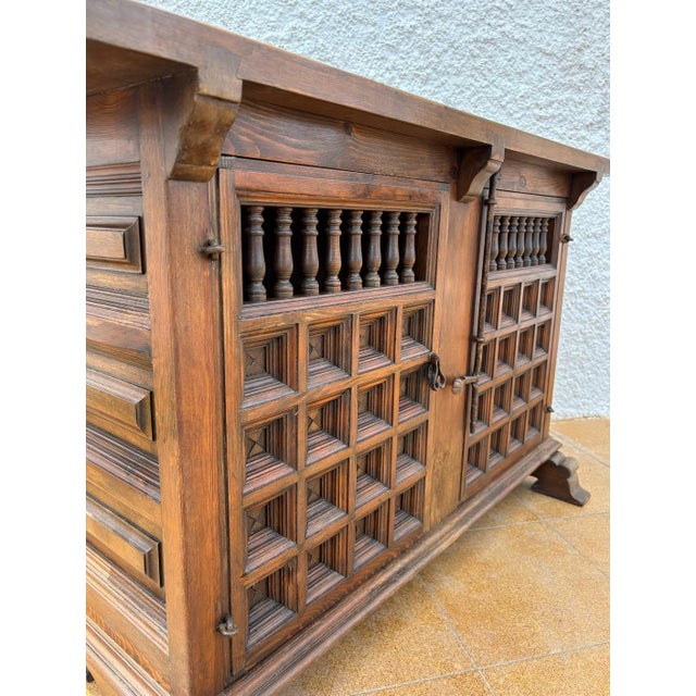 Traditional Spanish Renaissance Revival Carved Credenza, 20th Century For Sale - Image 3 of 9