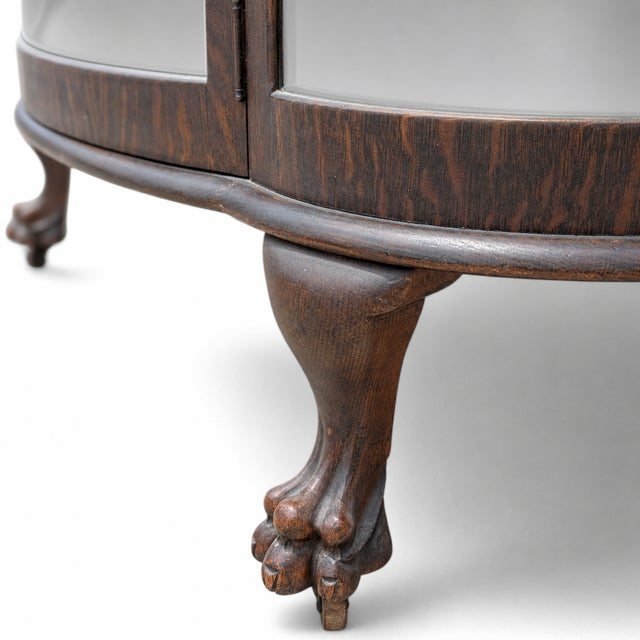Vintage Oak Bow-Front Curved-Glass China Cabinet With Claw Feet For Sale - Image 11 of 18