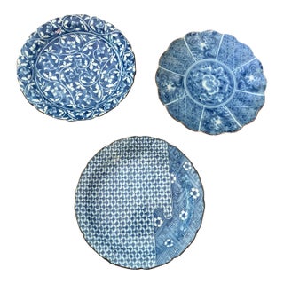 Vintage Blue and White Scalloped Japanese Dishes Set of Three For Sale